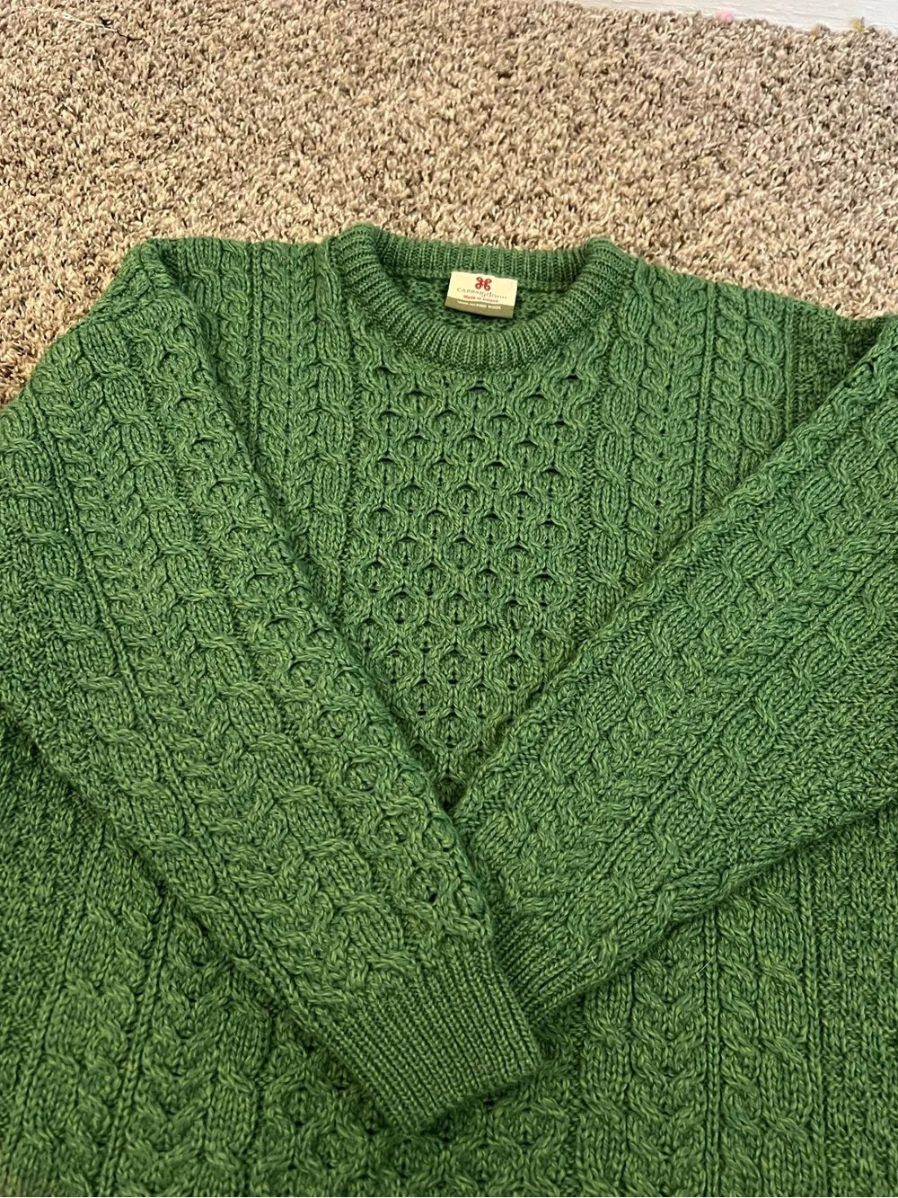 Vintage Carraig Donn green merino wool cable knit sweater Irish Fisherman Cabin